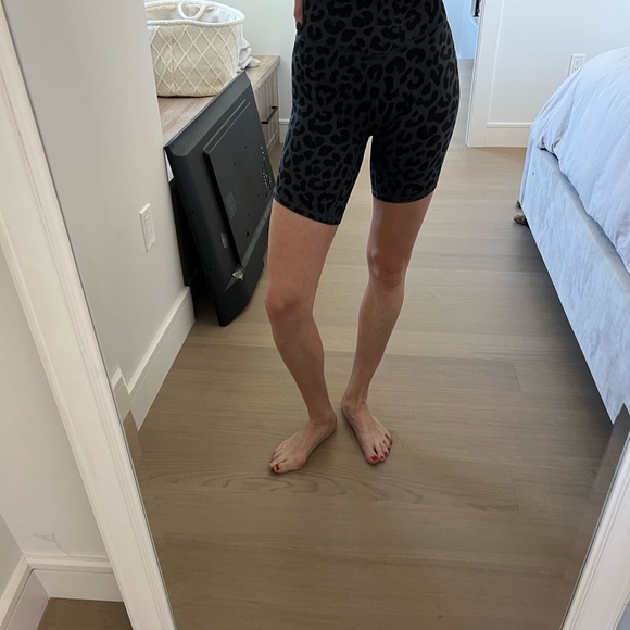 Vitality Leopard Biker Shorts - Picture 6 of 6